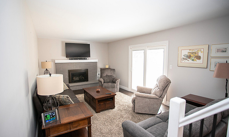 Open House 162 Plain...