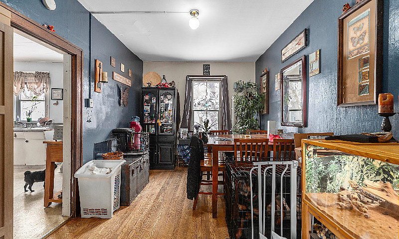 413 Wellington Stree...
