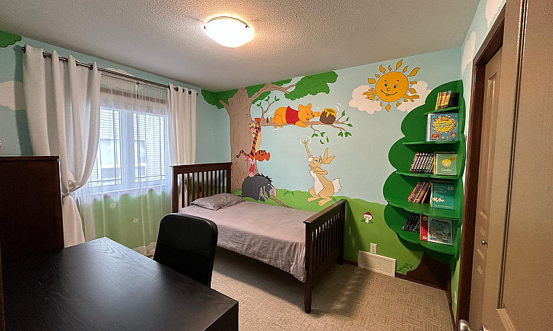 90 Vanier Drive, 5 B...