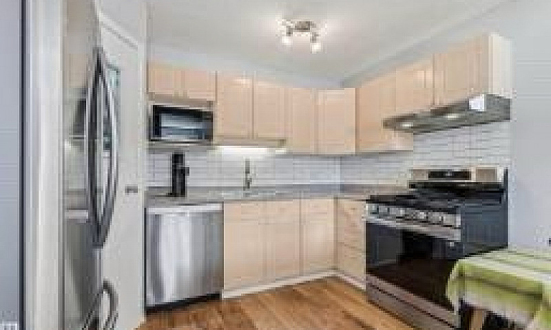 Furnished Room For R...