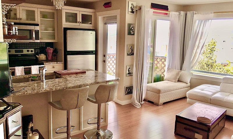 Bright, Furnished 1 ...