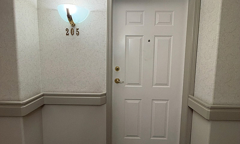 Suite #205 | 1 Bedro...