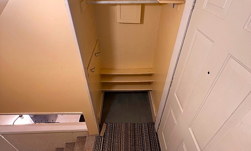 Student Housing (1 B...