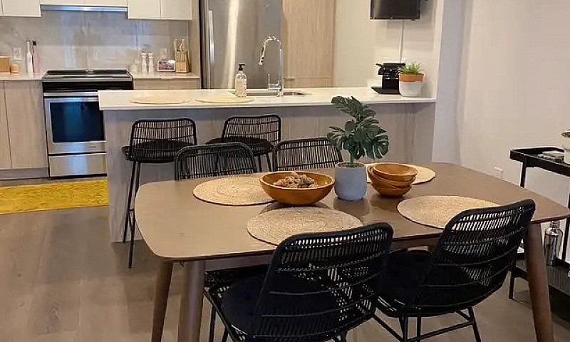Condo 4 Et Demi Luxe...