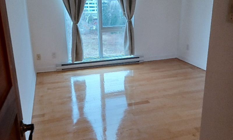 Logement 4 1/2 Ville...
