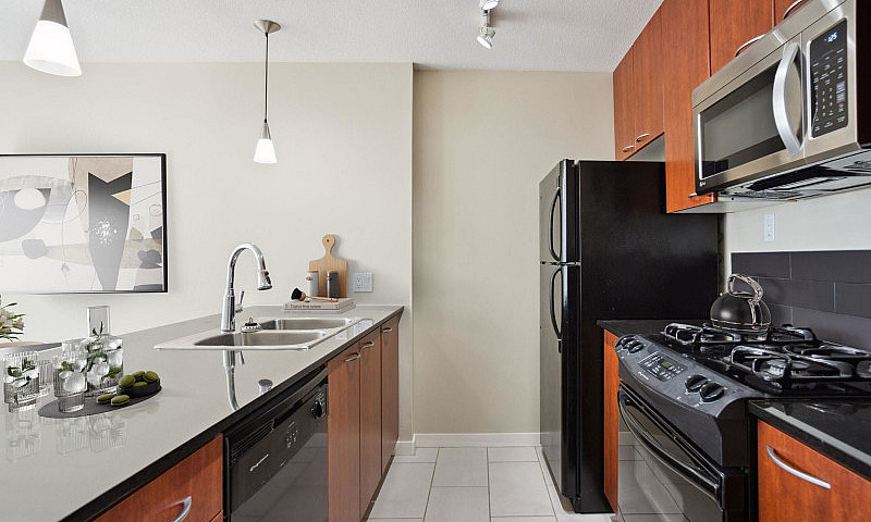 South-Facing Gem In ...