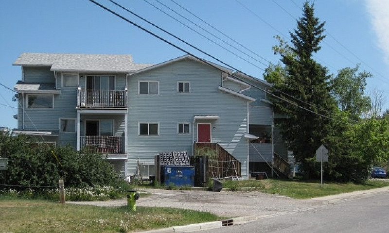 Townhouse Style  2Br...