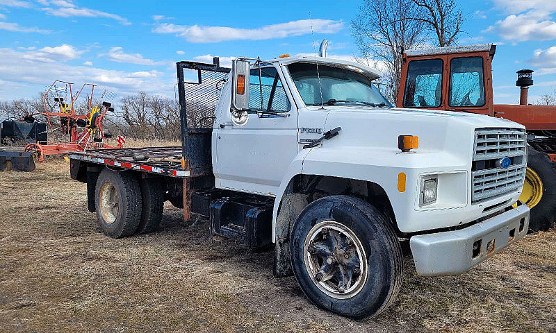 Ford F600...