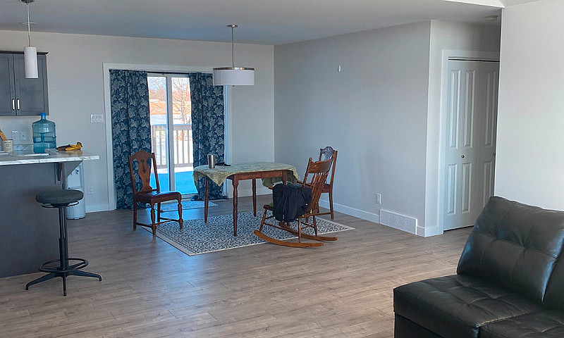 House And Acreage Fo...