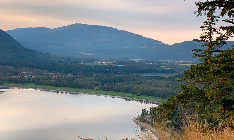 19 Acres Waterfront ...