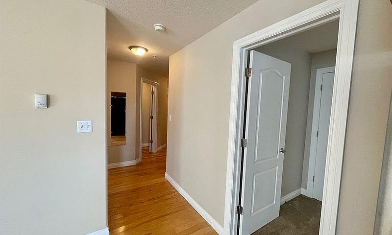 2 Bed, 2 Bath Apartm...