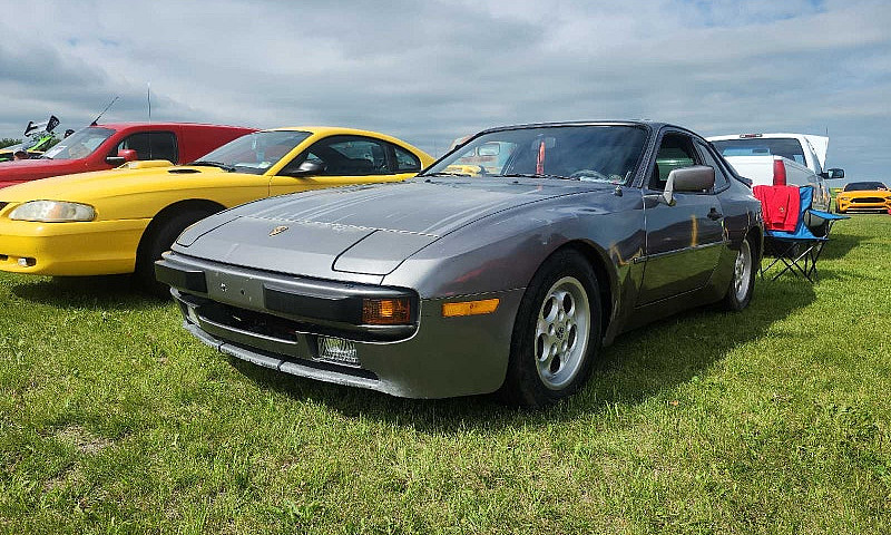 1985 Porsche 944 Cou...