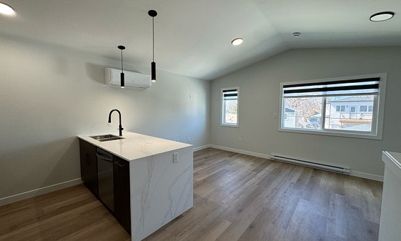 **Modern 2Bed 1Bath ...
