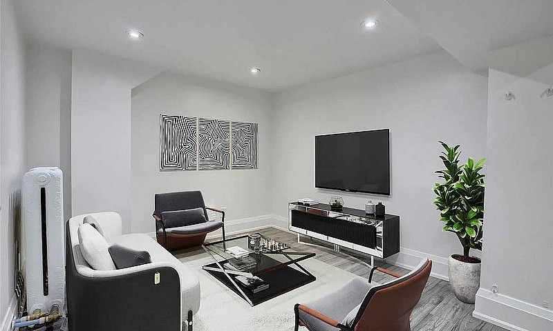 2-Bed, 2-Bath Lower ...