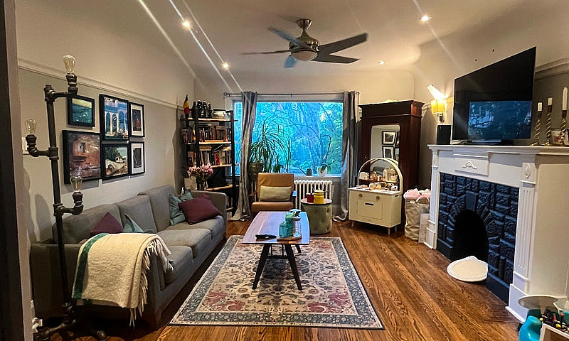 2 Bdrm Casa Loma...
