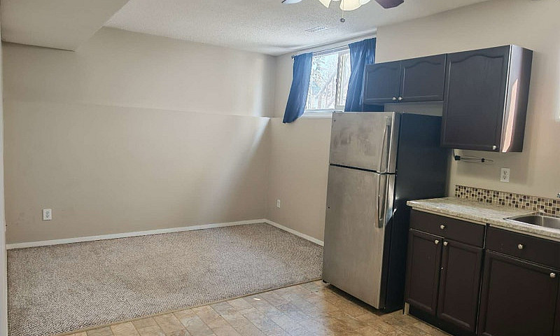One Bdrm In Great Lo...