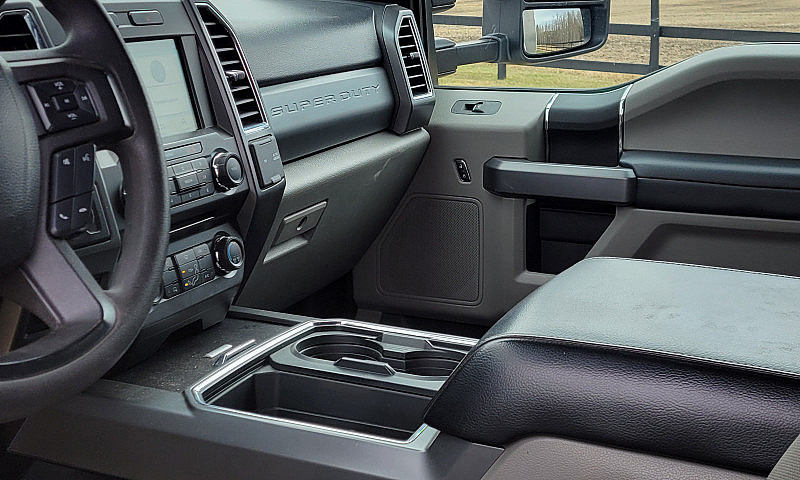 Ford F550 Super Duty...