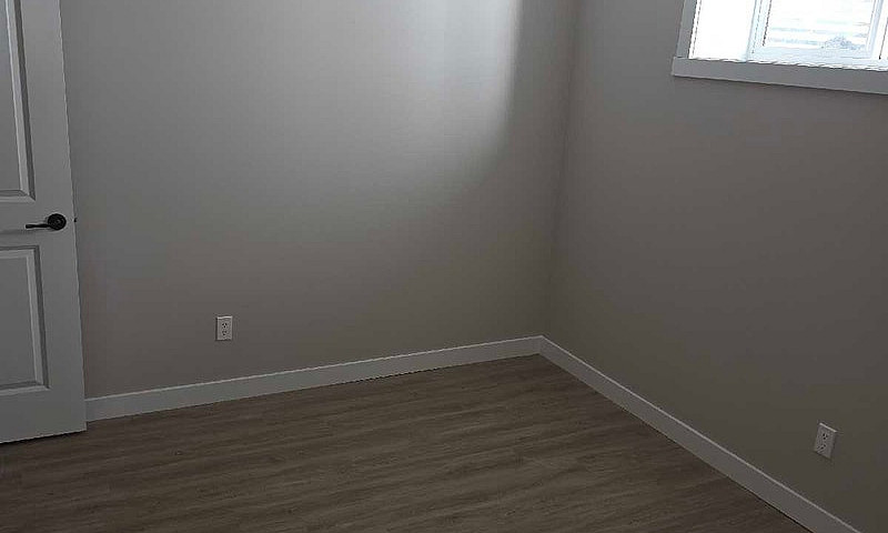 One Bedroom Legal Su...