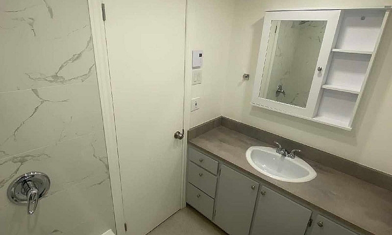 Appartement À Louer...