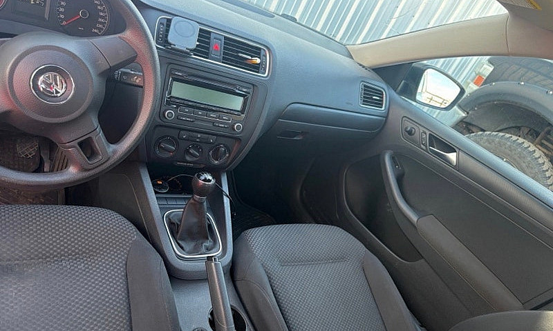 Vw Jetta 2011 (Low K...
