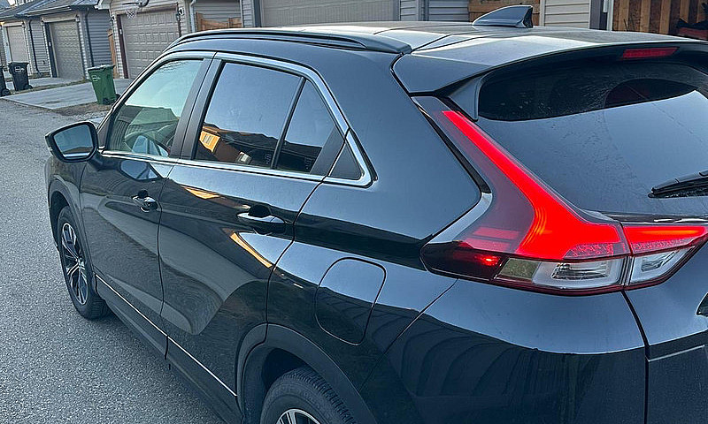 2022 Mitsubishi Ecli...