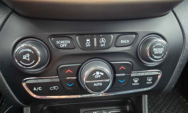 2015 Jeep Cherokee (...