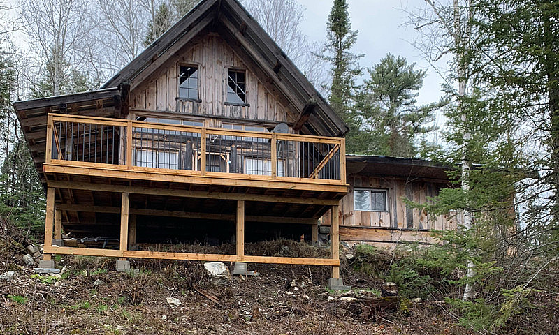 Off Grid Cabin ...