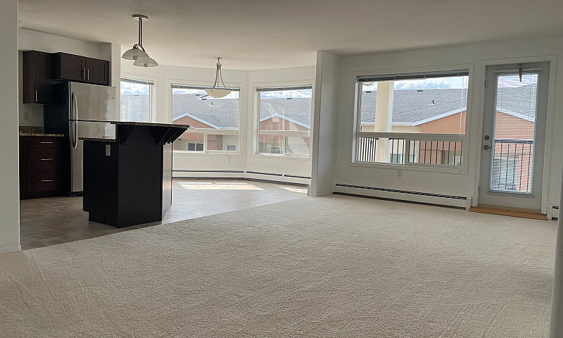 Lakewood Condo...