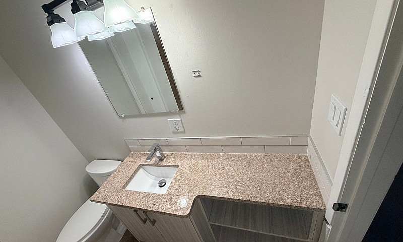 2 Bedroom Condo For ...