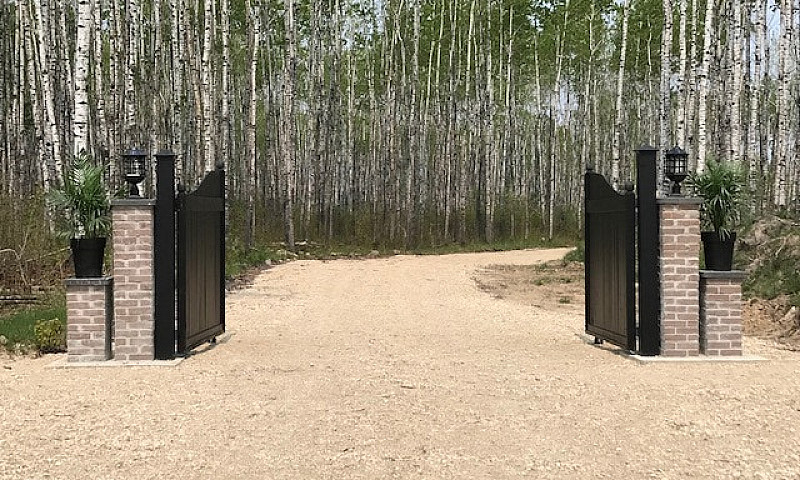 Private 4.5 Acre Lot...