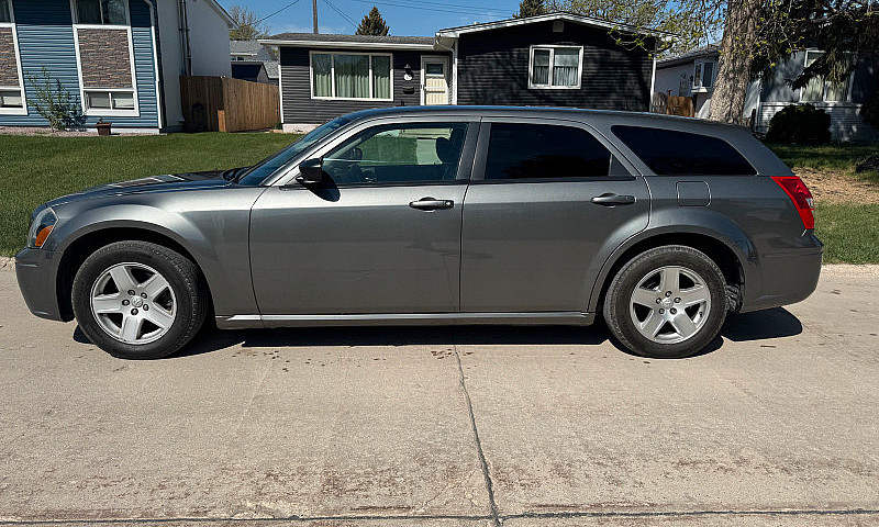 2005 Dodge Magnum Se...