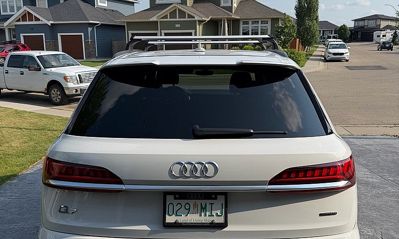 2021 Audi Q7 Progres...