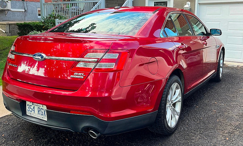 Ford Taurus Sel 2013...