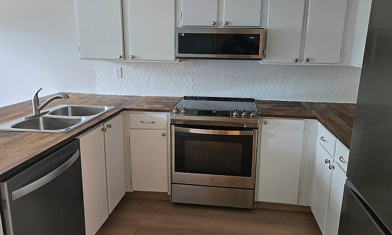 Full Bungalow Availa...