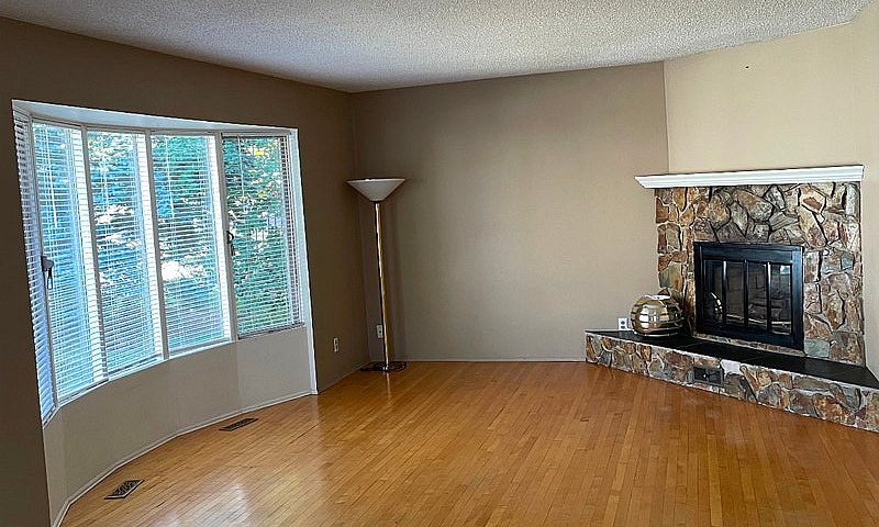 Bright 2 Bdrm Legal ...