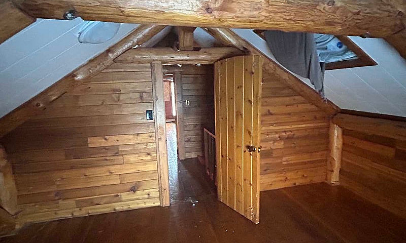 Timberframe Log Cabi...