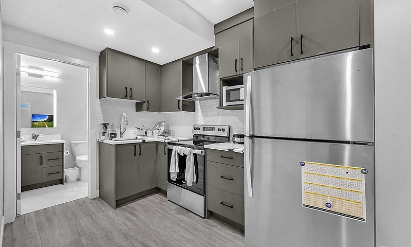 2 Bed 1 Bath Legal B...