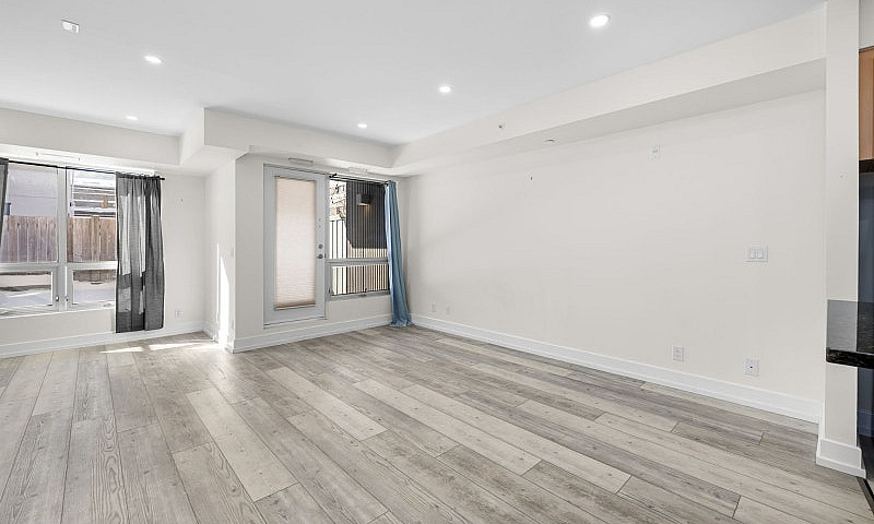 1 Bed + 1 Bath Condo...