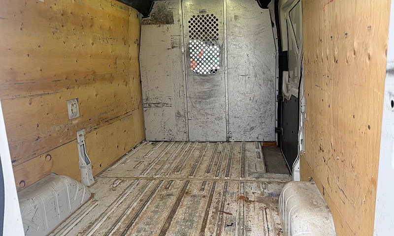 Ford Transit 130” Wh...