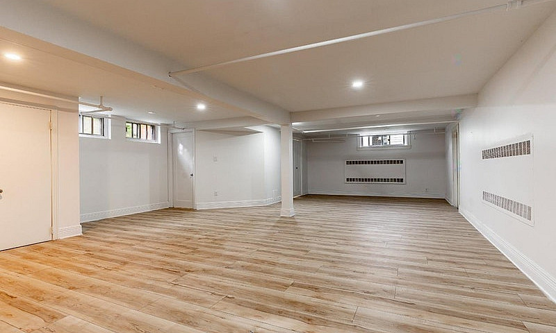 $629,900 - Bungalow ...