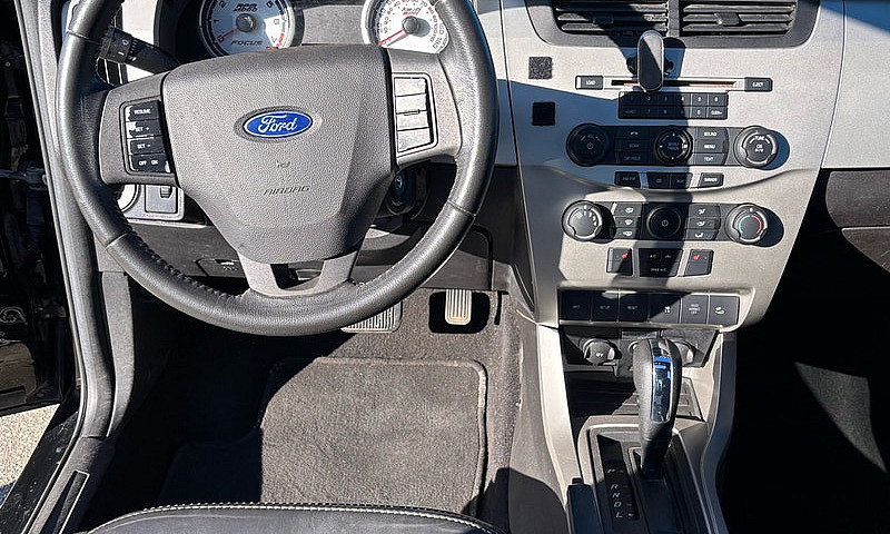 2010 Ford Focus...