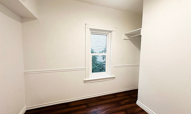 2 Beds 1 Bath At St....
