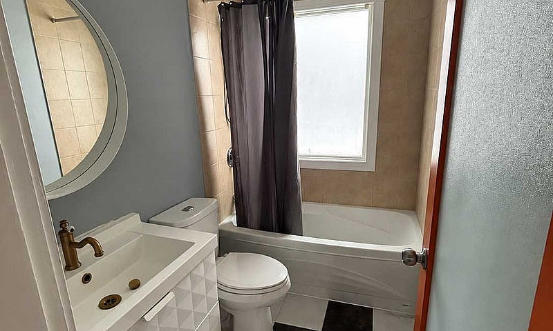 Upstairs House Unit ...