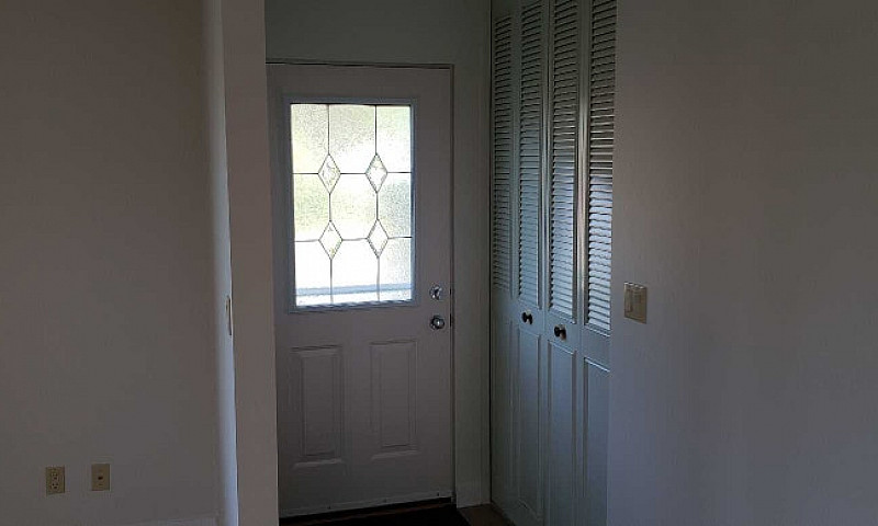 3 Bedroom Home For R...