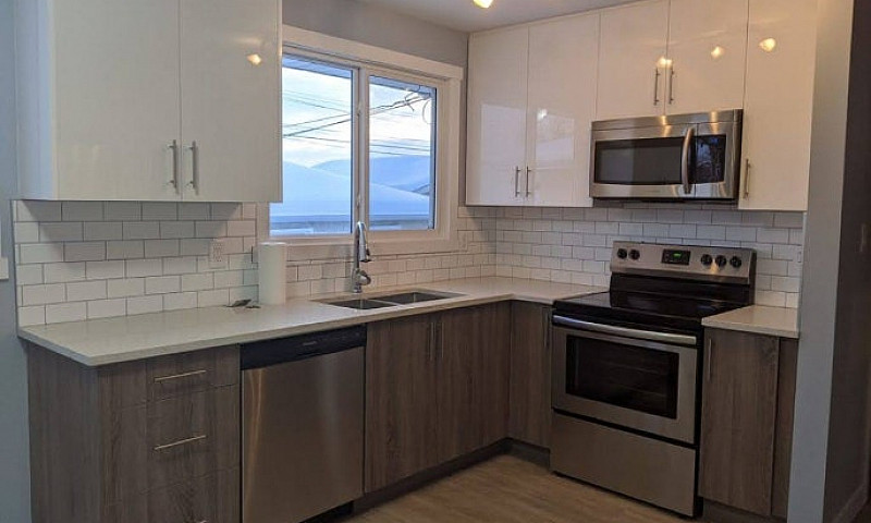 3Bed 1Bathmain Floor...
