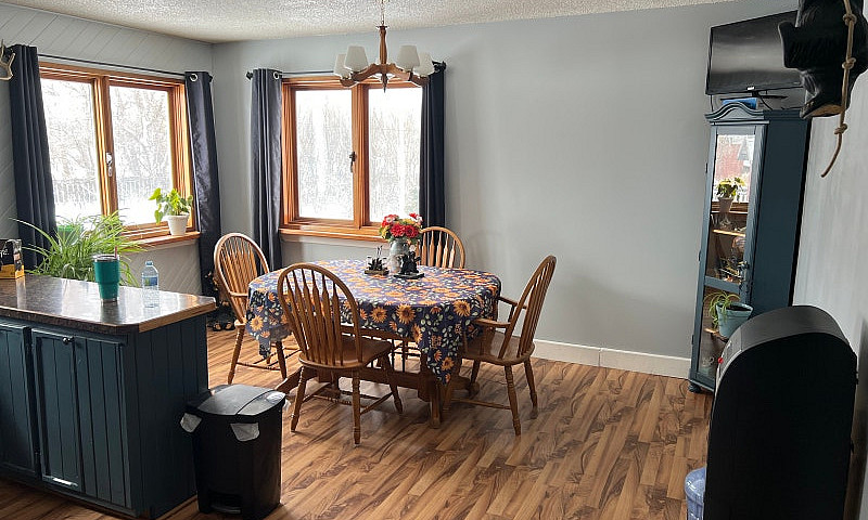 House For Sale In Er...