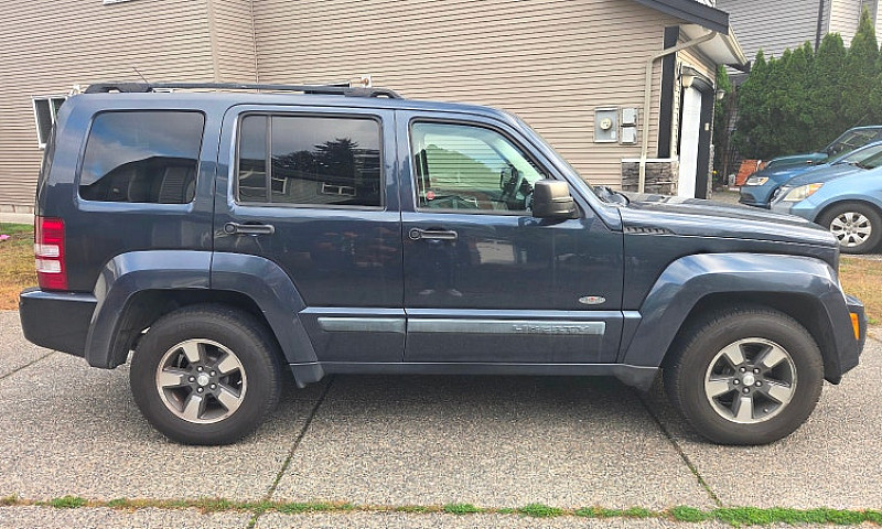 Jeep Liberty 2008...