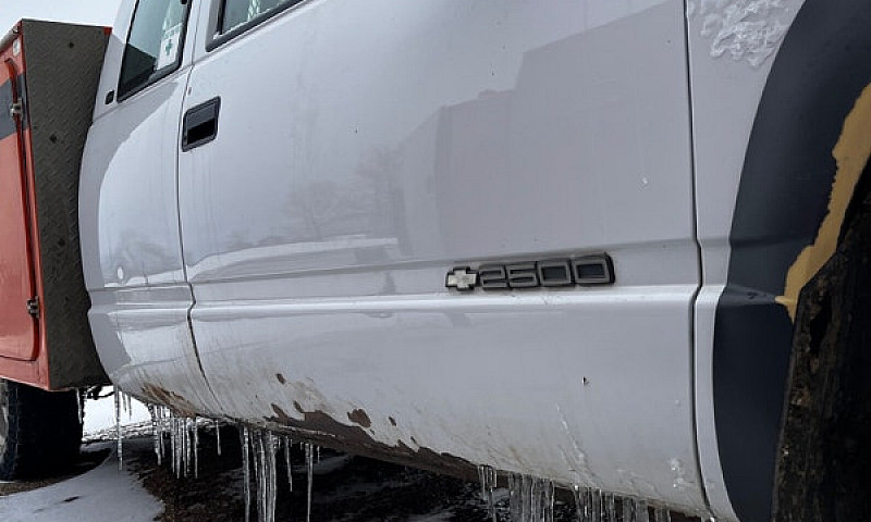 1998 Chevy 2500...