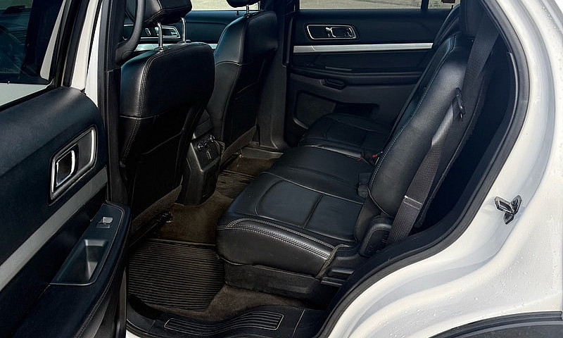 2016 Ford Explorer...