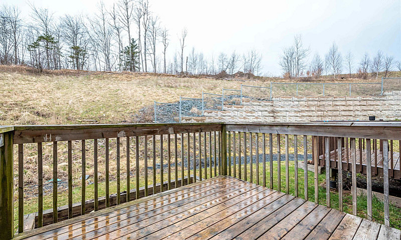 3 Bed, 4 Bath, 3 Sto...